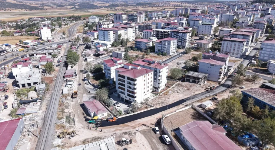 Kahramanmaraş Pazarcık'ta Asfalt Sevinci! Altyapı Tamam, Yollar Yenileniyor
