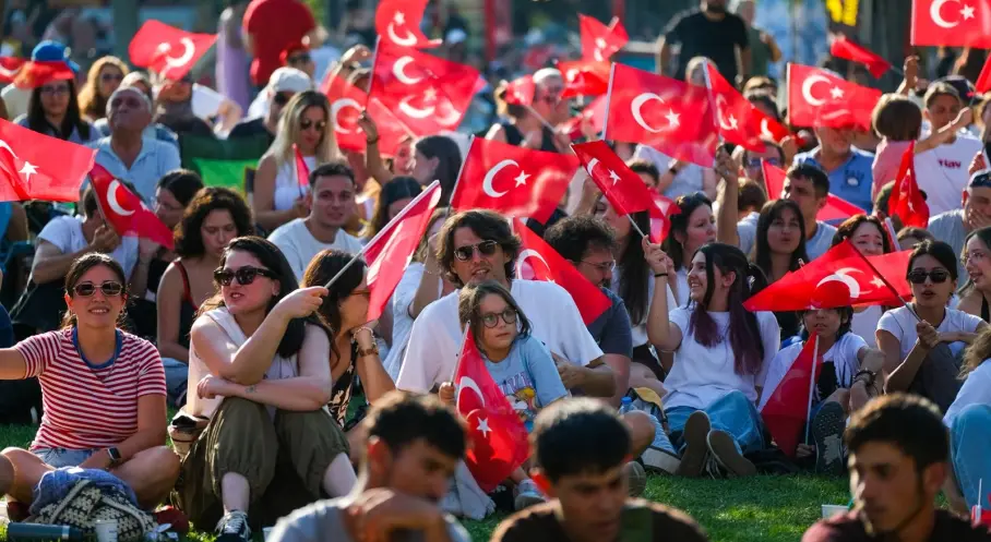 Porsuk Akıyor, Eskişehir’de Festival Heyecanı Devam Ediyor