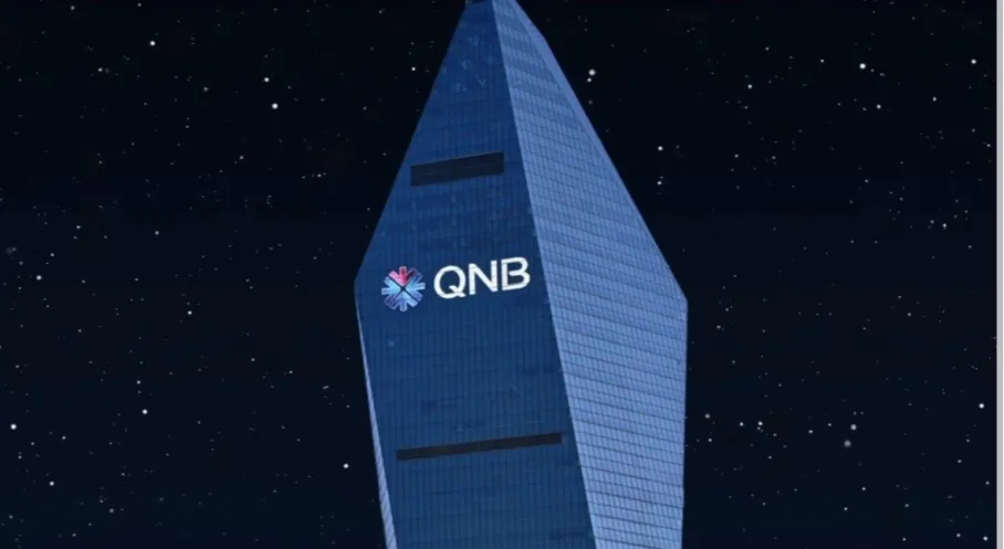 QNB Türkiye, Kristal Kule'yi Kararttı: Dünya Saati ile İklim Krizi Alarmı!