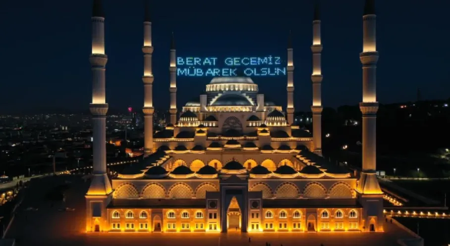 Ramazan'ın Kapısını Aralayan Berat Kandili Yarın İdrak Ediliyor! Bu Mübarek Gecenin Faziletleri ve Önemi