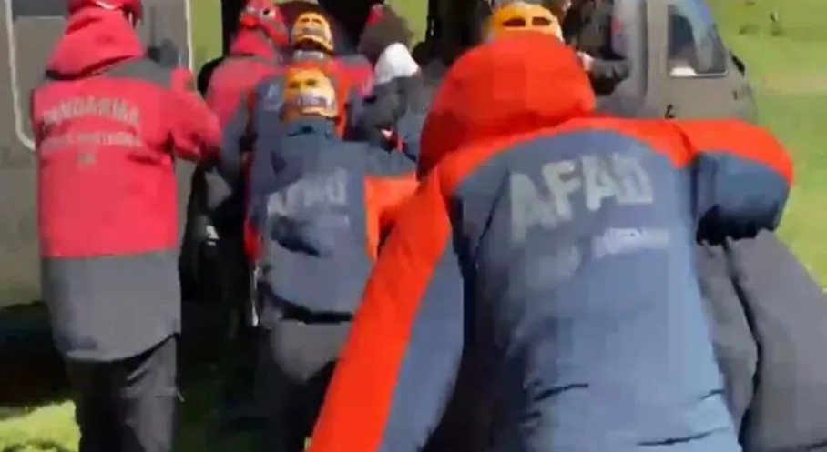 Rize'de Sel Felaketi: Ayder Yolu Açılıyor, Tahliyeler Devam Ediyor!
