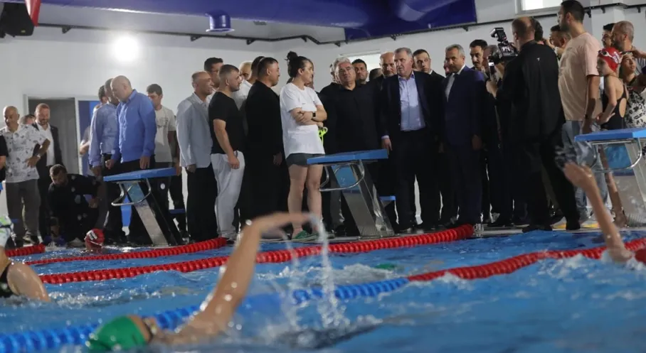 Rize'ye Müjde! Yeni Gençlik Merkezi ve Yüzme Havuzu Açıldı!