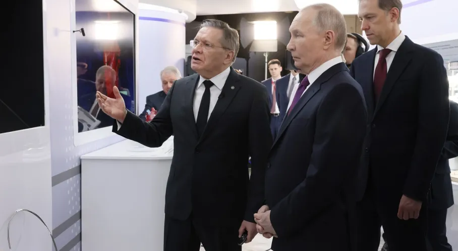 Rosatom, Putin'e Geleceğin Teknolojilerini Tanıttı: Kök Hücrelerden Kuantum Bilgisayarlara Çığır Açan Gelişmeler!