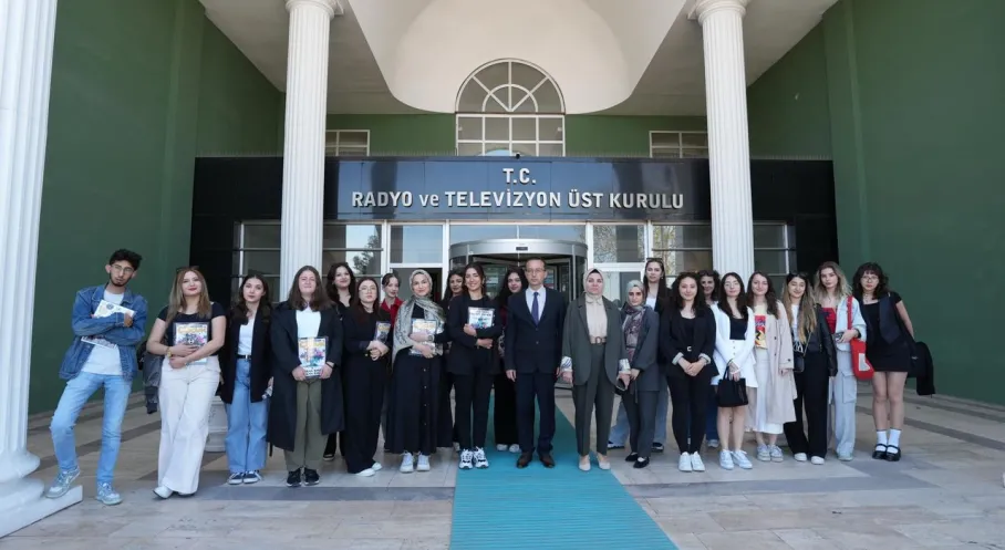 RTÜK'ten Geleceğin İletişimcilerine Özel Ziyaret! Medya Okuryazarlığına Dikkat Çekildi