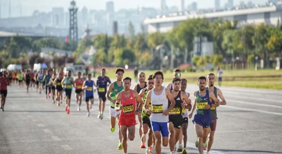 Runkara Yarı Maratonu Ankara'yı Salladı! Rekor Katılım!