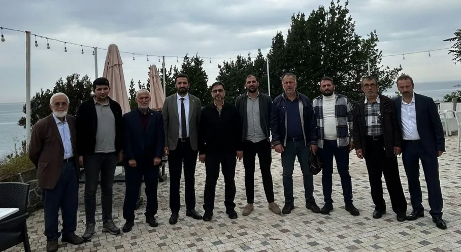 Saadet Partisi Tirebolu'da Muhtarlarla Bir Araya Geldi: Halkın Sorunları Masaya Yatırıldı!
