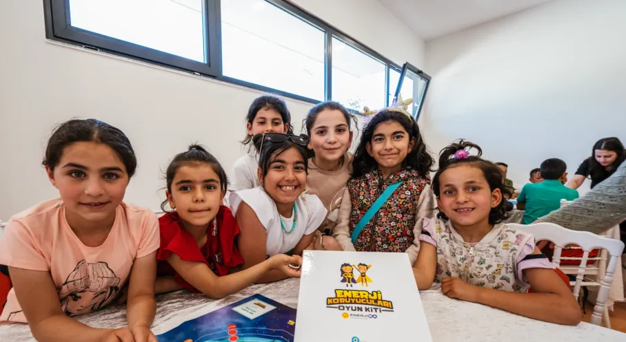 Sabancı Vakfı'ndan Kız Çocuklarına Eğitim Desteği: STK'lara 15 Milyon TL Hibe!