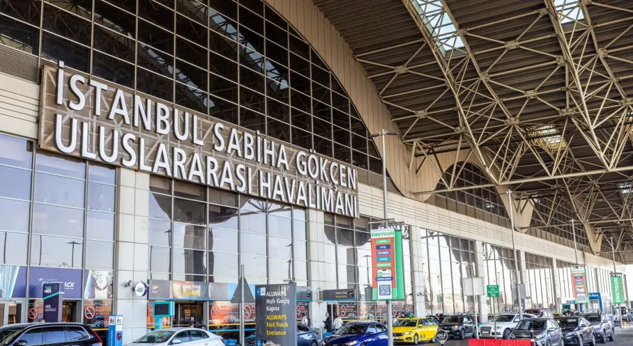 Sabiha Gökçen'den Rekor Uçuş: Tarihi Yoğunluk Yaşandı!