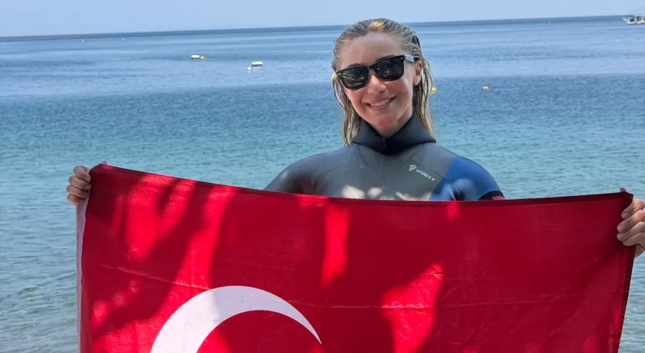 Şahika Ercümen'den Dünya Kupası'nda Tarihi Dalış: 86 Metreyle Türkiye Rekoru Kırdı!