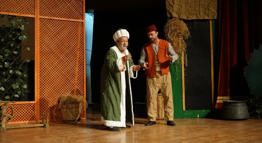 Minikler Sahne Maraş'la Nasrettin Hoca'ya Hayran Kaldı: Kahramanmaraş'ta Kahkaha Dolu Tiyatro Şöleni!