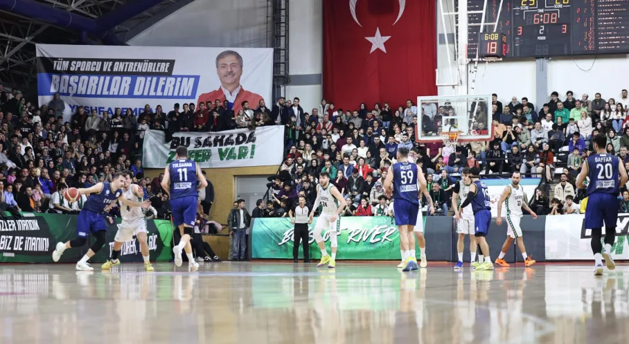 Sakarya BBSK Play-Off Çeyrek Final Serisine Muhteşem Başlangıç Yapıyor: İlk Maç Ücretsiz!