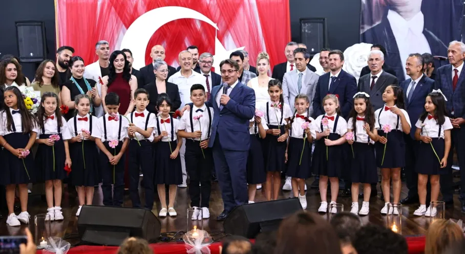 Sakarya Maarif Orkestrası ve Öğrenci Korosu İlk Konseriyle Sahneye Damga Vurdu!