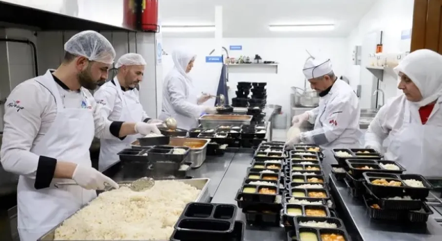 Sakarya'da Aşevi Seferberliği: Binlerce İhtiyaç Sahibine Sıcak Yemek!