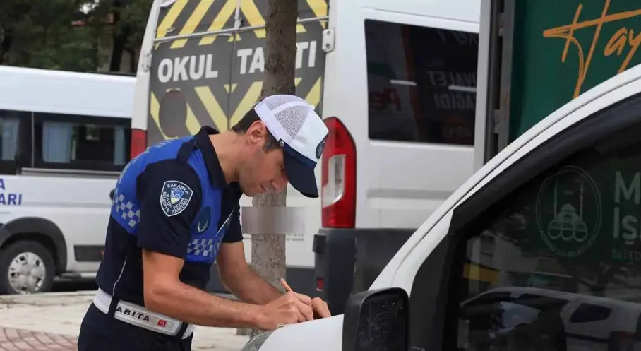 Sakarya’da okul servislerine sıkı denetim: Güvenlik kontrolleri yapıldı