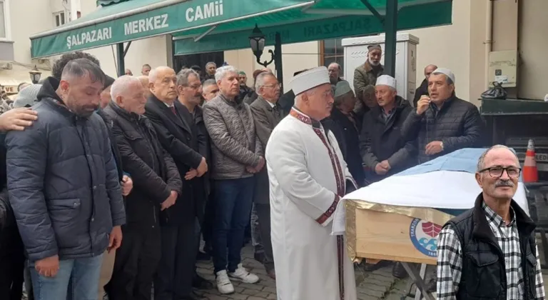 Şalpazarı Yasta: DP İlçe Başkanı Hamdi Çalık Hayatını Kaybetti