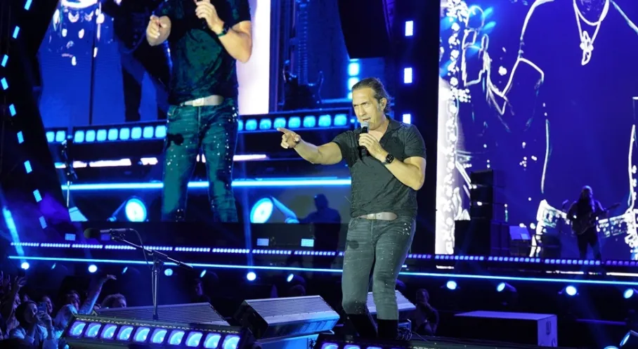Samsun'da Unutulmaz Gece: Kıraç, Batı Park'ta Rock Rüzgarı Estirdi!