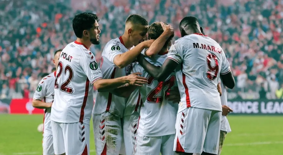 Samsunspor Avrupa'da Şov Yaptı! 3-0'lık Zafer ve Üst Tur Umutları