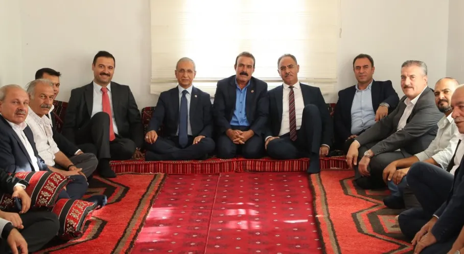 Şanlıurfa: Başkan Kuş ve Vekil Dusak'tan Kırsal Ziyaret! Vatandaşla Buluşma