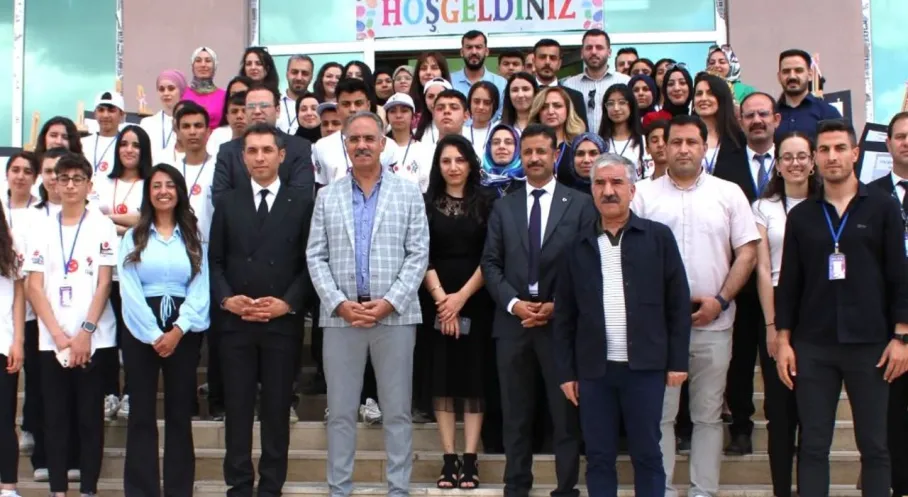 Şanlıurfa: Başkan Kuş'tan Eyyübiye Gençliğine Gurur Dolu Övgü!
