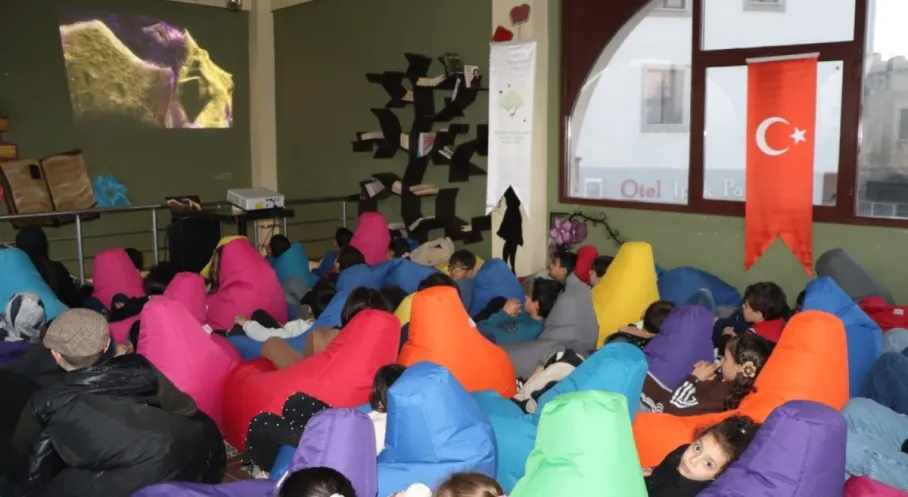 Şanlıurfa'da Yürekleri Isıtan Destek: Yetim ve Öksüz Çocuklar Sinemayla İlk Kez Buluştu!