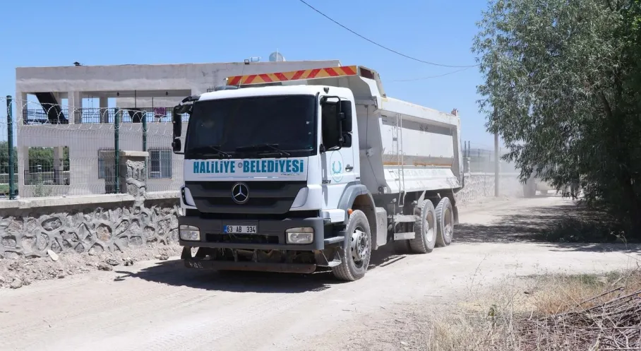 Şanlıurfa Haliliye'de Kırsal Yollar Yenileniyor: Ulaşımda Büyük Atılım!