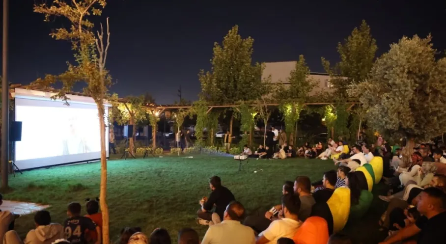 Şanlıurfa'da Açık Hava Sinema Günleri Rekor Katılımla Başladı!