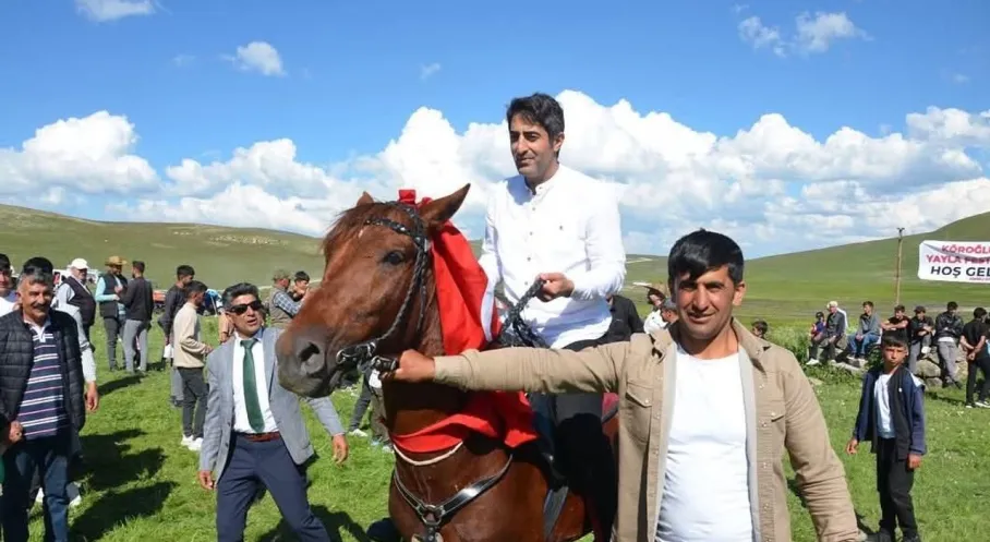 Sarıkamış'ta Şenlik! Kaymakam Aslantatar Yayla Festivaline Damga Vurdu