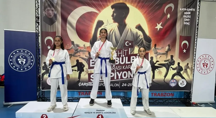 Şehit Eren Bülbül Karate Şampiyonası'nda Kars Rüzgarı! Altın Madalyalar Geldi!