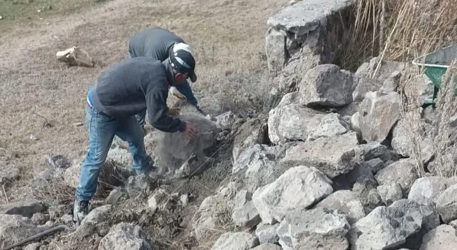 Selim Asri Mezarlığı Duvarları Yeniden İnşa Ediliyor! Kars'tan Son Dakika