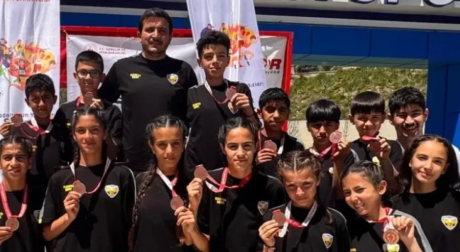 Seyhun Efe Bükmen U20'de Altın Madalya Kazandı! Konya'dan Büyük Başarı