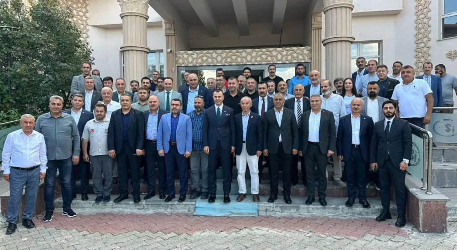 Seyithan İzsiz Kars'ta İş Dünyasıyla Buluştu: Şehir İçin Kalkınma Hamlesi!