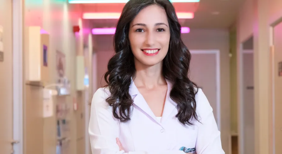 Sıcaklarda Susuz Kalmayın! Uzmanlardan Su Tüketimi Uyarısı