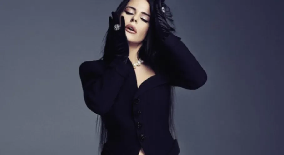 Simge'nin Yeni Albümü 'Anlatasım Var' Müzik Dünyasını Salladı!