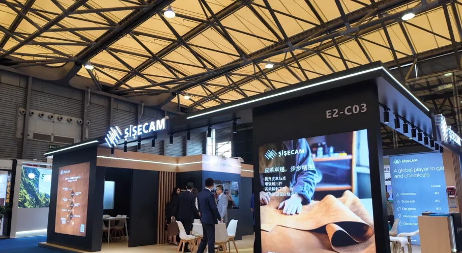 Şişecam ACLE 2025 Fuarı'nda! Şanghay'da Deri Sektörüne Özel Çözümler Tanıtıldı