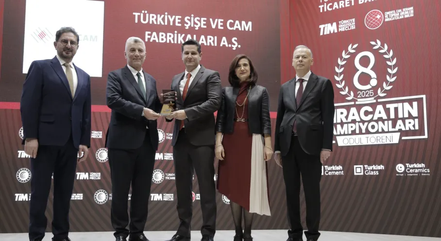 Şişecam İhracatta Zirveye Çıktı: 3 Ödülle Rekor Başarı!