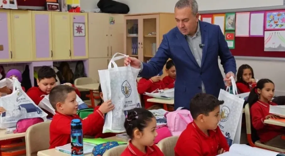 Sivas Belediyesi'nden Öğrencilere Müjde! 1500 TL Kırtasiye Yardımı Başlıyor!