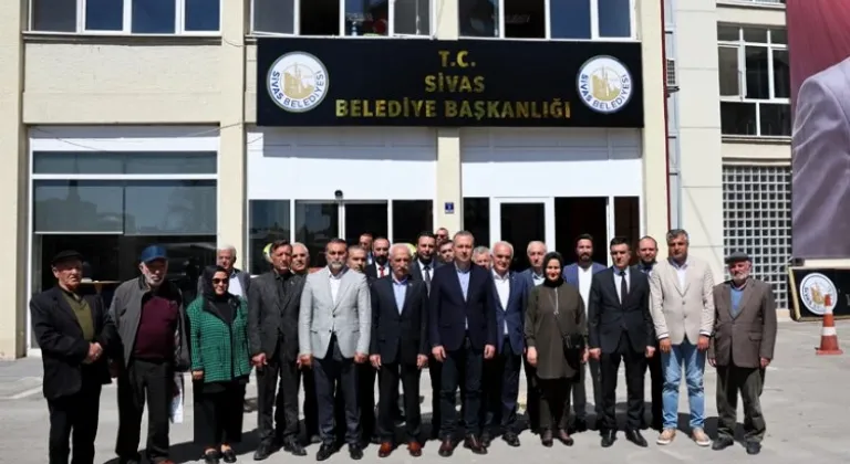 Sivas Belediyesi'nden Tabelaya 'T.C.' Eklendi! Belediye Başkanı Dr. Adem Uzun'dan Açıklama
