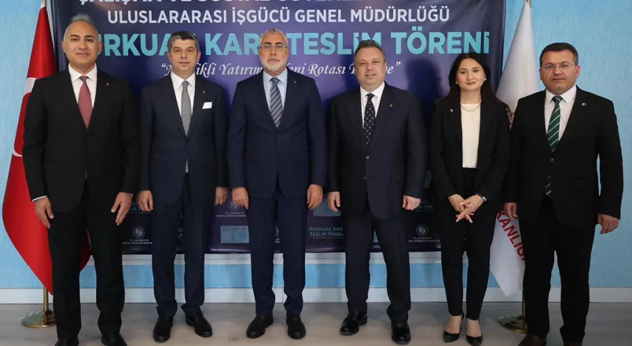SOCAR Türkiye'nin Öncü Yöneticilerine Turkuaz Kart Müjdesi: Türkiye Ekonomisine Yeni Soluk!