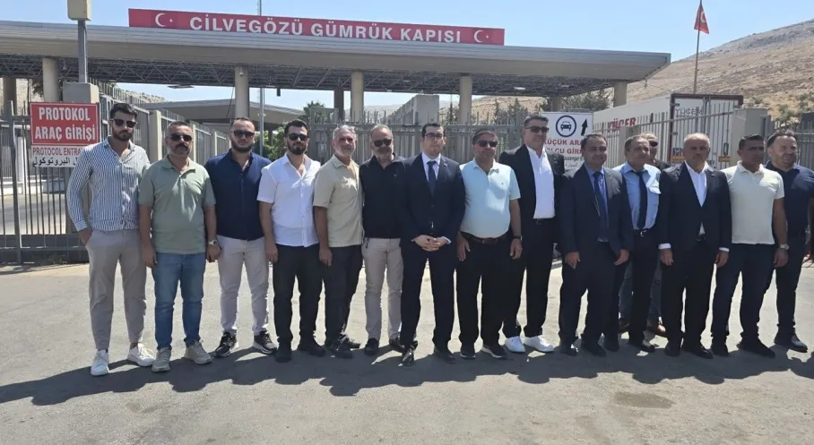 Son Dakika: 14 Yıllık Hasret Bitti! TIR'lar Şam'a Ulaştı!