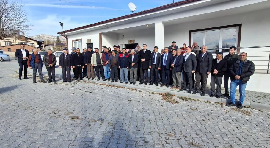 Son Dakika: AK Parti İlçe Başkanı Etili'den Çantırlı'ya Ziyaret! Trafo Gerginliği Çözülecek mi?