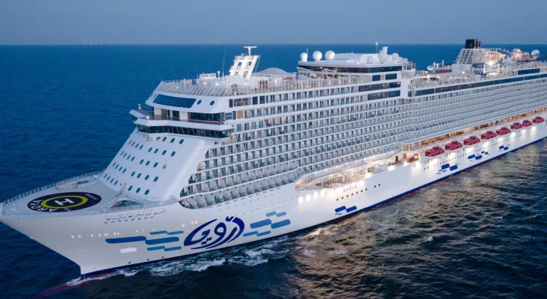 Son Dakika: AROYA Cruises'ın Ana Limanı İstanbul Oldu! Galataport'ta Tarihi Anlar