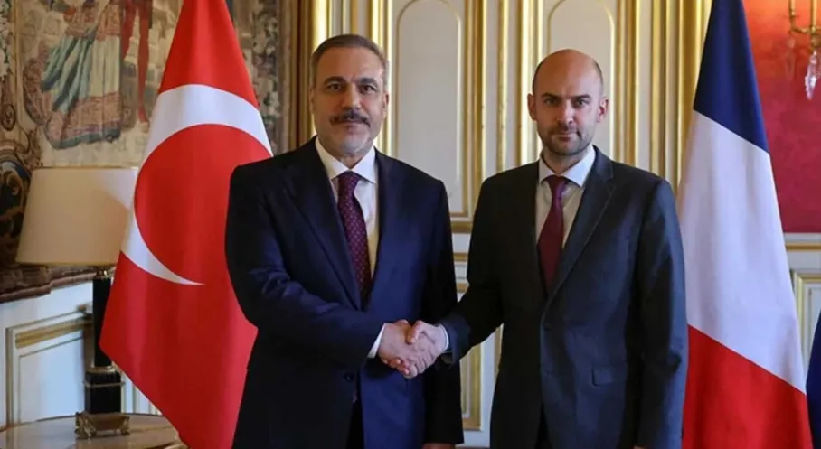 Son Dakika: Bakan Fidan ve Fransız Mevkidaşı Barrot'tan Kritik Telefon Görüşmesi!