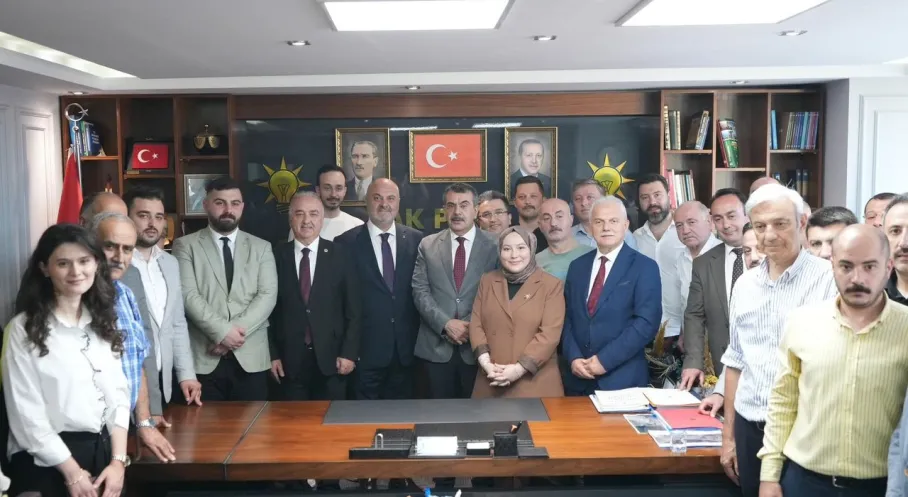 Son Dakika: Bakan Tekin'den Giresun'a 7 Milyar TL'lik Eğitim Yatırımı Müjdesi!