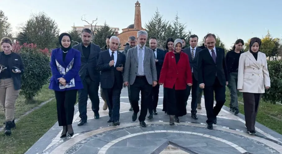 Son Dakika: Bakan Yardımcısı Yenigün'den Siirt Tillo'ya Ziyaret!