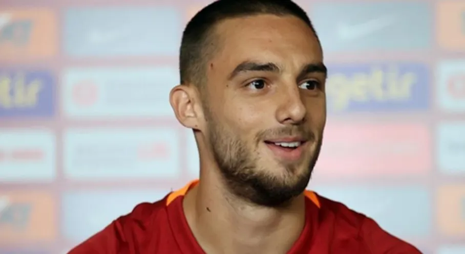 Son Dakika: Berkan Kutlu Espanyol'a Kiralanıyor! Galatasaray'da Şok Gelişme