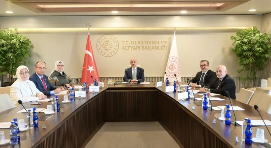 Son Dakika: Çocukların Dijital Hakları İçin Yeni Düzenleme! Sosyal Medya Daha Güvenli Hale Geliyor