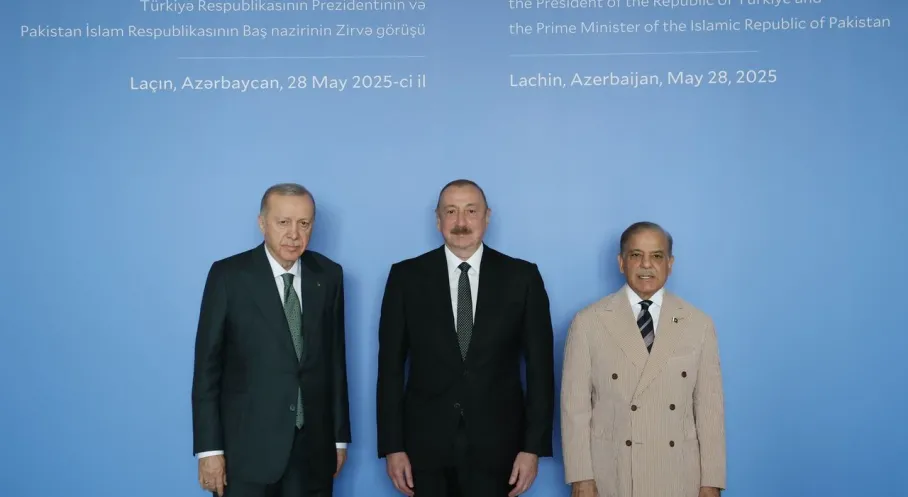 Son Dakika: Erdoğan, Aliyev ve Şahbaz Şerif Laçın'da Buluştu! Kritik Zirve