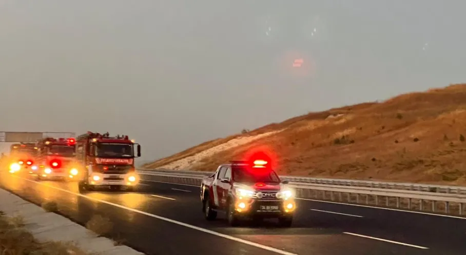 Son Dakika: İBB'den Çanakkale Yangınına Dev Destek! Ekipler Seferber Oldu