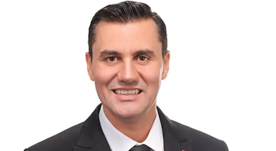 Son Dakika: Manisa Büyükşehir Belediye Başkanı Ferdi Zeyrek Vefat Etti!