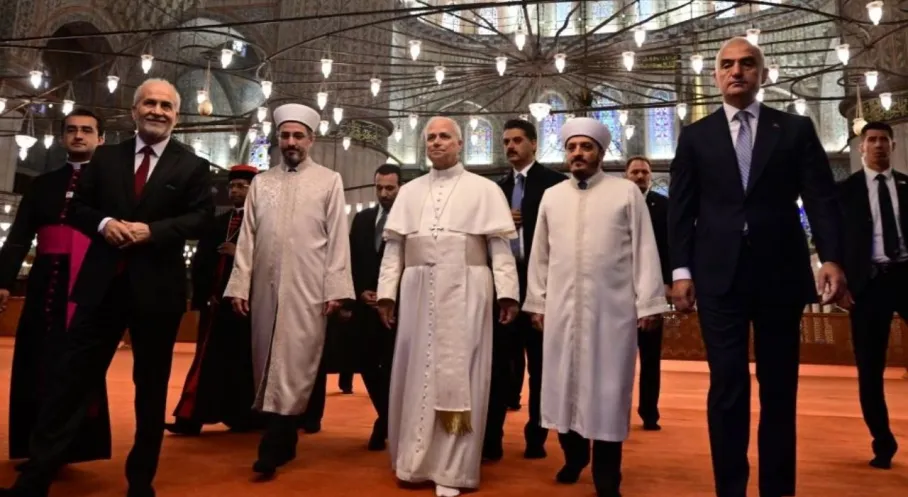 Son Dakika: Papa 14. Leo'dan Sultanahmet Camii'ne Tarihi Ziyaret!